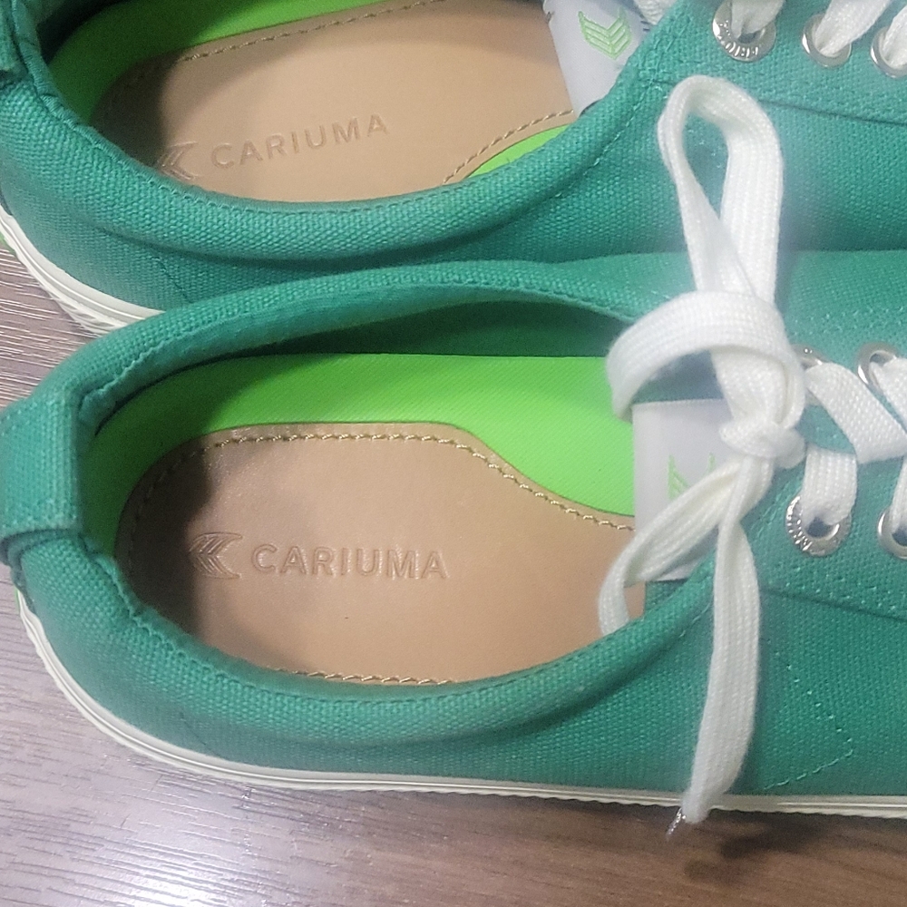 Cariuma Green Canvas Sneakers Size 9.5 Men And 11 Women